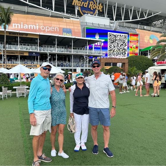 Meet your Posher, Andrea - Picture 8 of 16